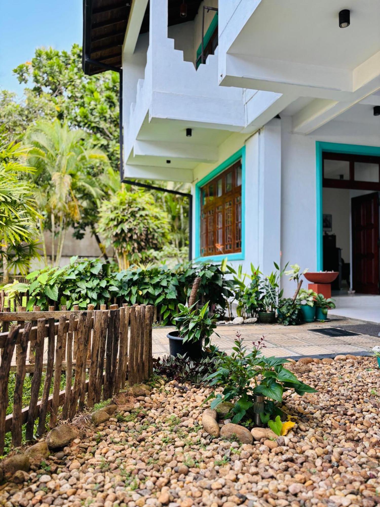 Balance Beach Resort Dikwella Exterior foto